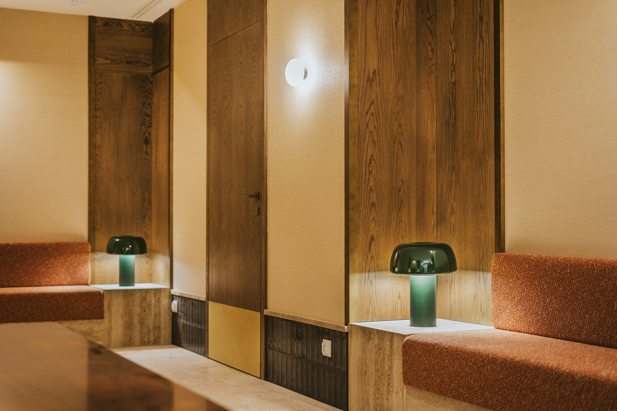 Residence Lounge w The Upper House